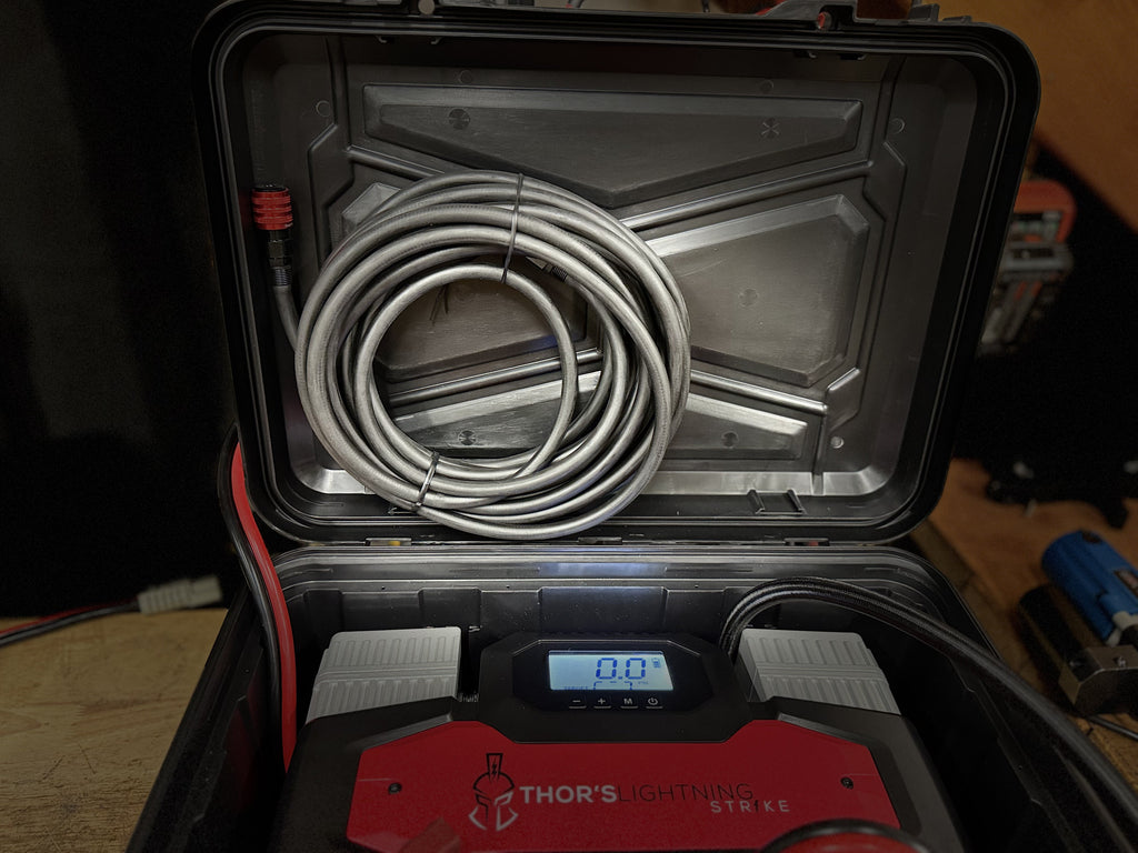 Thor’s Lightning AirVault2 – Portable 12V Dual Air Air Compressor (10.6 CFM)
