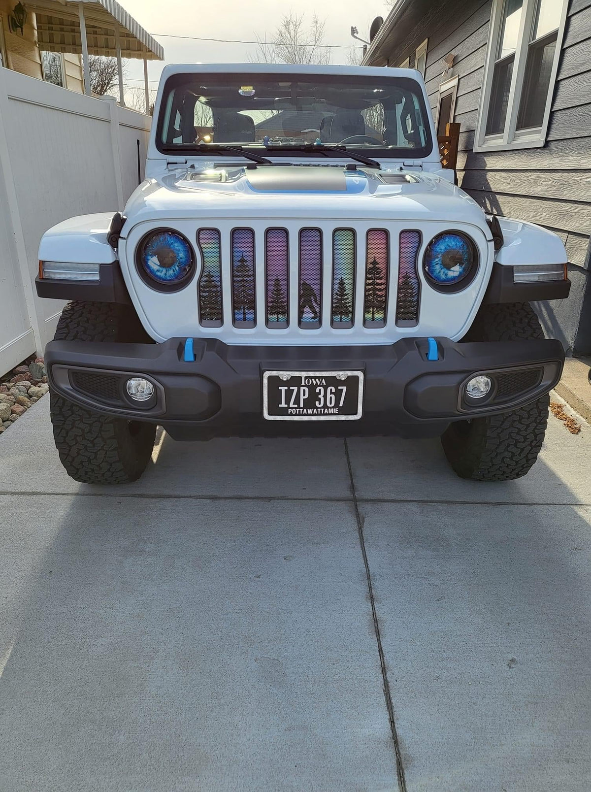 Bigfoot - Rainbow Chrome Background Grille Insert